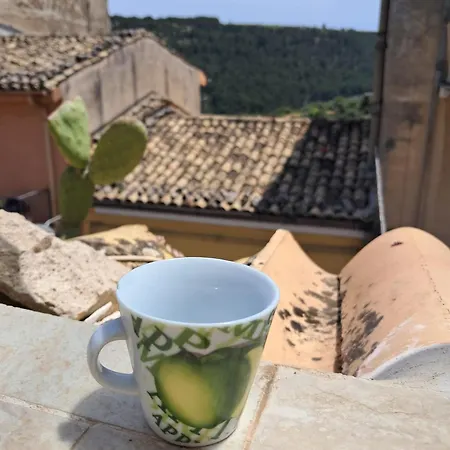 A Due Passi Dal Portale בית נופש