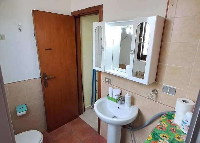 A Due Passi Dal Portale